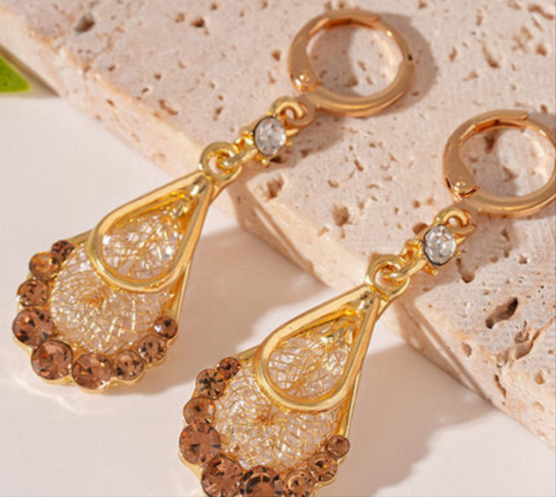 Elegant design earrings for girls